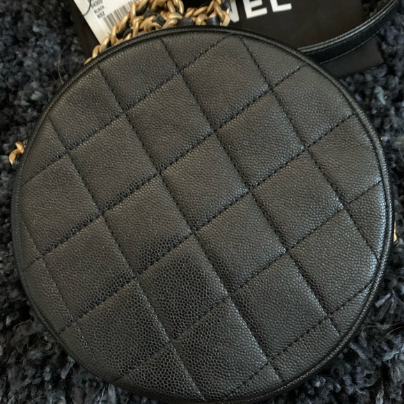 Chanel 20A round bag - Picture 3 of 8
